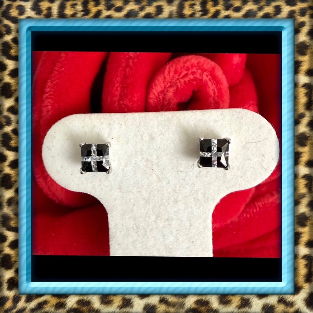 👑✅PRICE FIRM✅ Elegant Black Onyx and Sterling Silver Square Stud Earrings. NWOT